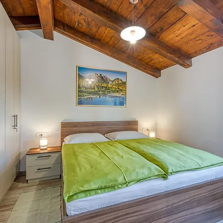 Tourist Farm Tonin - 3 - Happy