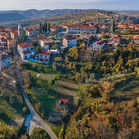 Tourist Farm Tonin - 3 - Happy