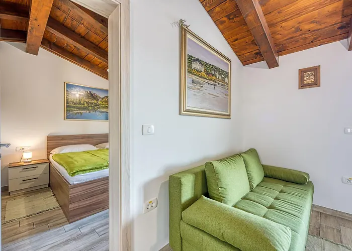 Tourist Farm Tonin - 3 - Happy