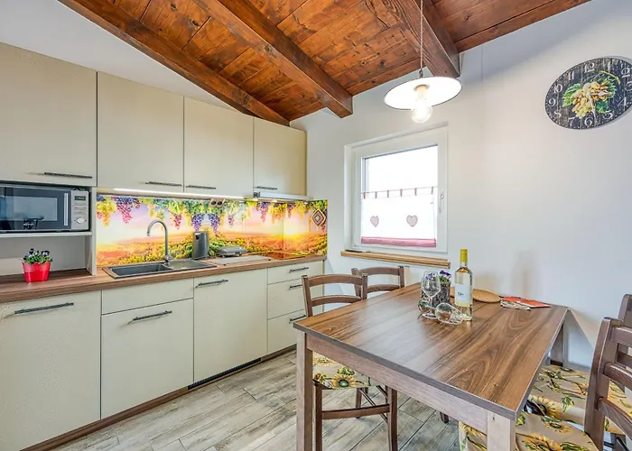 Tourist Farm Tonin - 3 - Happy * Šmarje